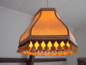 Vintage lamp jaren 70 beschikbaar voor biedingen
