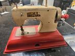 Vintage Regina Naaimachine, Antiek en Kunst, Antiek | Naaimachines, Ophalen of Verzenden