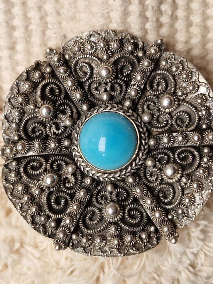 zilveren broche met Turquoise, Sieraden, Tassen en Uiterlijk, Broches, Zo goed als nieuw, Zilver, Zilver, 4 tot 7 cm, Met edelsteen