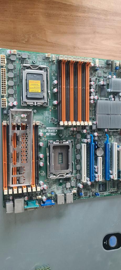 Asus KGPE-D16 Moederbord met Backplate, Computers en Software, Moederborden, Gebruikt, AMD, DDR3, Ophalen of Verzenden