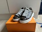 Louis Vuitton time out trainers monogram 37,5, Ophalen of Verzenden, Louis Vuitton, Bruin, Zo goed als nieuw