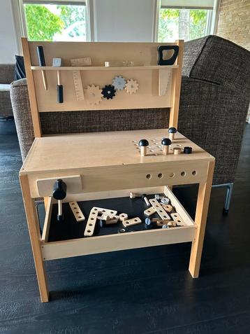 Petit amelie klustafel werkbank beschikbaar voor biedingen