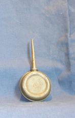 OLIE SPUITJE  NR D 35 LANG 11.5 ROND 5.5 CM   VASTE PRIJS 10, Antiek en Kunst, Antiek | Gereedschap en Instrumenten, Ophalen of Verzenden