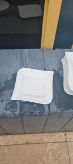 Gratis Witte Borden - Diverse vormen, Gebruikt, Keramiek, Ophalen of Verzenden, Bord(en)