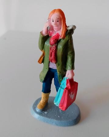 Lemax telefonerende dame, lemax figuur Kerstdorp beschikbaar voor biedingen