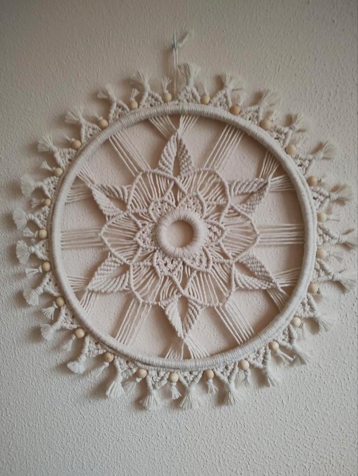 Macramé mandala. Sisters Forever., Huis en Inrichting, Woonaccessoires | Wanddecoraties, Nieuw, Ophalen of Verzenden