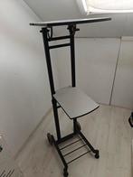 Beamer tafel - hoogte verstelbaar, Ophalen, Gebruikt, In hoogte verstelbaar