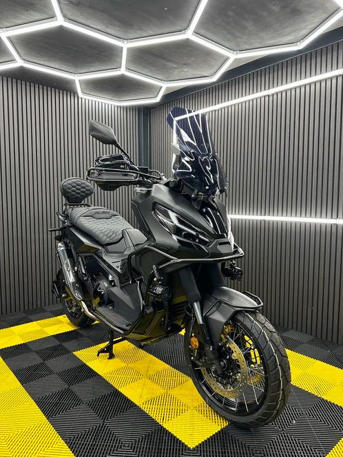 HONDA X-ADV 750 CUSTOMIZING BEUGELS ZADELS UITLATEN, Motoren, Tuning en Styling, Ophalen