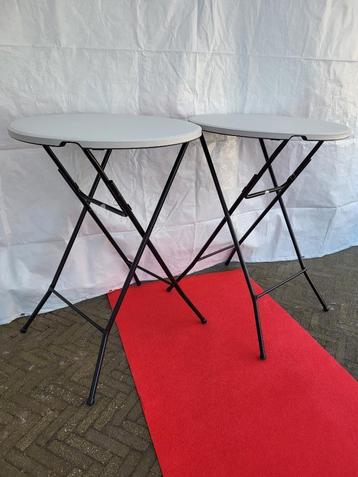 Te huur statafels beschikbaar voor biedingen