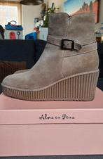 Alma en Pena sleehak enkellaars suede zandkleur als nieuw 38, Kleding | Dames, Schoenen, Ophalen of Verzenden, Zo goed als nieuw