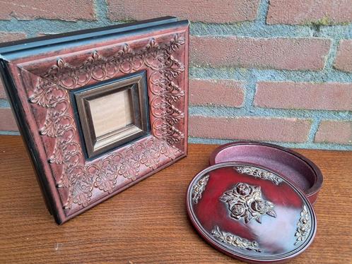 Mooi brocante fotolijst en ovaal kistje., Antiek en Kunst, Curiosa en Brocante, Ophalen of Verzenden