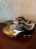 Kindervoetbalschoenen Maat 30 Merk: Diadora, Sport en Fitness, Voetbal, Maat XS of kleiner, Ophalen of Verzenden, Schoenen