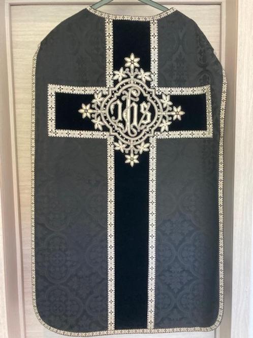 Zwarte kazuifel priester antiek, Antiek en Kunst, Antiek | Religie, Ophalen of Verzenden