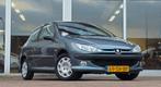 Peugeot 206 1.4i Air-line Airco Garantie APK Mooi!, Auto's, Peugeot, Voorwielaandrijving, Stof, Zwart, 4 cilinders
