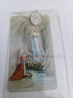 Gebedskaartje met een Medaile Lourdes, Ophalen of Verzenden, Bidprentje