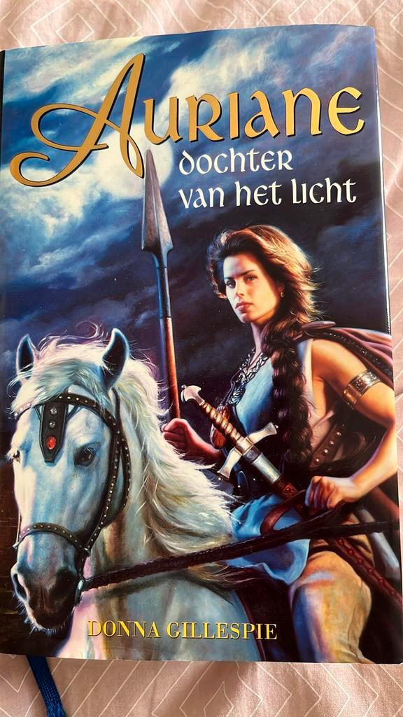 Donna Gillespie - Auriane, dochter van het licht, Boeken, Thrillers, Zo goed als nieuw, Ophalen of Verzenden