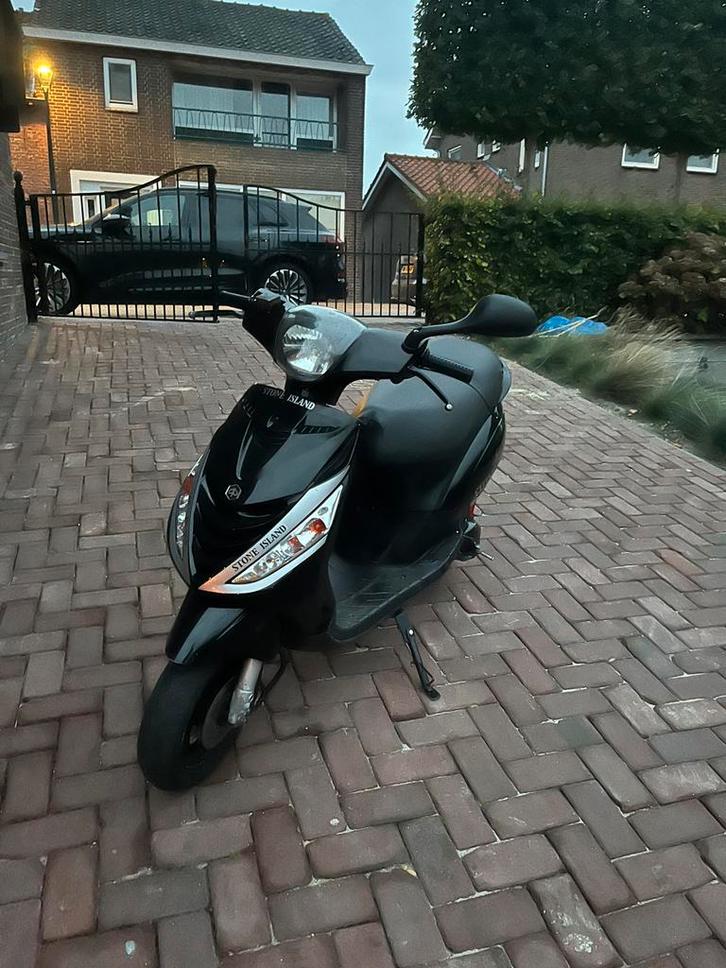 Piaggio zip 70cc, Fietsen en Brommers, Scooters | Piaggio, Zo goed als nieuw, Zip, Benzine, Ophalen