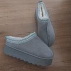 Mooie nieuwe pantoffels maat 39, Nieuw, Ophalen of Verzenden, Pantoffels of Sloffen, Grijs