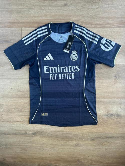 Real Madrid 25/26 shirt ( 2e halve prijs) spelers versie, Sport en Fitness, Voetbal, Zo goed als nieuw, Shirt, Ophalen of Verzenden