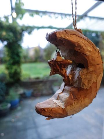 kerst - grote maan raamhanger van natuur materialen beschikbaar voor biedingen