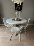 4 witte smeedijzeren eetafel stoelen, Ophalen, Zo goed als nieuw