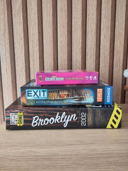 Exit, pocket escape, crime scene game -3 escape room spellen, Hobby en Vrije tijd, Gezelschapsspellen | Overige, Gebruikt, Ophalen of Verzenden