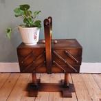 Lucky Vintage brocante naaimeubeltje met harmonica lades, Ophalen