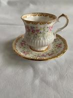 Vintage Prachtige dames kop en schotel Elizabethan Fine Bone, Huis en Inrichting, Keuken | Servies, Ophalen, Gebruikt, Overige stijlen