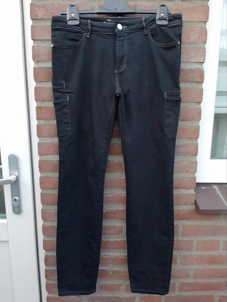 Stretch! Prachtige broek van Bonita, 38 met zakken, Kleding | Dames, Broeken en Pantalons, Gedragen, Maat 38/40 (M), Zwart, Lang