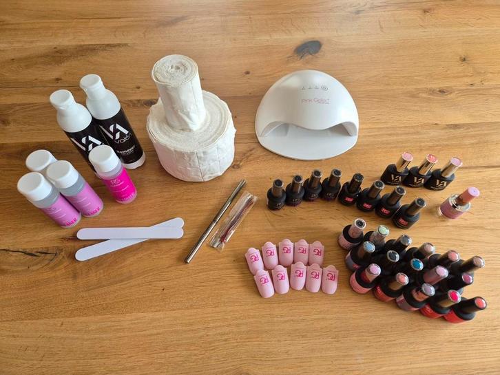 Pinkgellac set met lamp en veel extra's, Sieraden, Tassen en Uiterlijk, Uiterlijk | Cosmetica en Make-up, Zo goed als nieuw, Ophalen