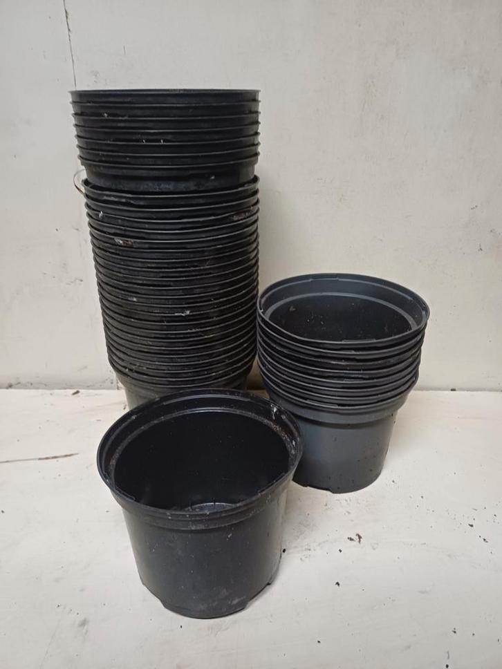 Kweekpotten 2 liter, Tuin en Terras, Bloempotten, Gebruikt, Kunststof, Minder dan 40 cm, Minder dan 25 cm, Rond, Ophalen of Verzenden