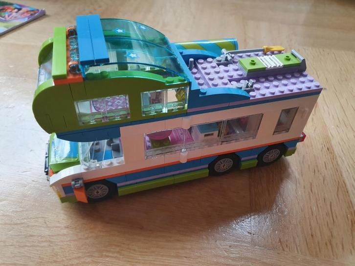 Lego friends camping set met camper 41339, Kinderen en Baby's, Speelgoed | Duplo en Lego, Zo goed als nieuw, Ophalen of Verzenden