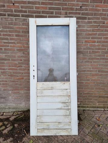  2 stuks ongebruikte rechtshangende deur Lugarde isoglas beschikbaar voor biedingen