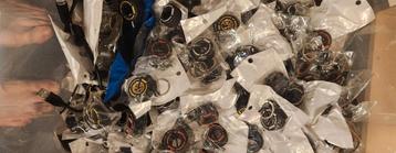 Formule 1 Sleutelhanger – Pirelli P-Zero band – F1 keychain  beschikbaar voor biedingen