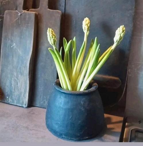 Sobere landelijke spekstenen pot zwart!!, Huis en Inrichting, Woonaccessoires | Overige, Zo goed als nieuw, Ophalen