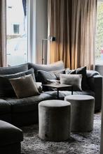 2 x poef en kussens voor stijlvol interieur, Huis en Inrichting, Woonaccessoires | Kussens, Ophalen, Zo goed als nieuw, Vierkant