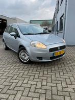 Fiat Punto 1.2 5DR 2006 Grijs/Airco, Auto's, Origineel Nederlands, Te koop, Zilver of Grijs, 5 stoelen