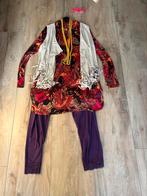 Kleurrijk Flower Power of hippie JURK + HES met franjes, Maat 42/44 (L), Ophalen of Verzenden, Overige thema's, Kleding