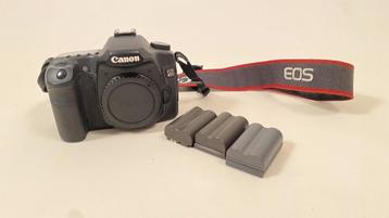 Canon EOS 40D body met 4 accu’s, lader en battery-grip beschikbaar voor biedingen