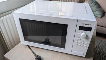Bosch Solo Magnetron | 900 Watt | 25 Liter beschikbaar voor biedingen