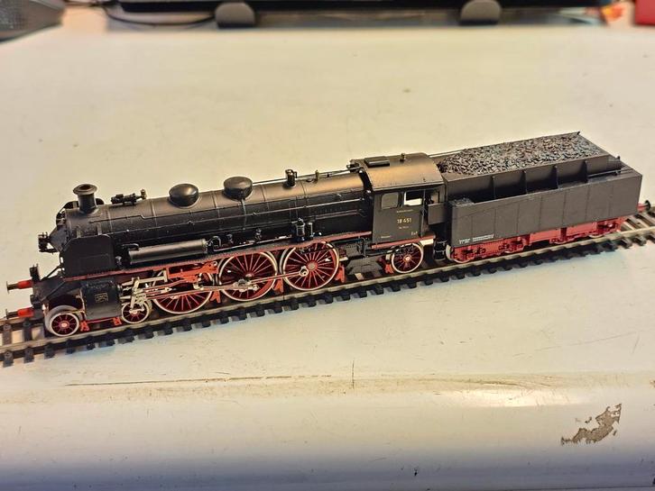 modeltrein Ho liliput omgebouwd naar Marklin BR-18 451, Hobby en Vrije tijd, Modeltreinen | H0, Gebruikt, Locomotief, Wisselstroom