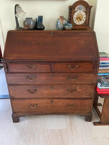 Antoeke Secretaire Eikenhout beschikbaar voor biedingen