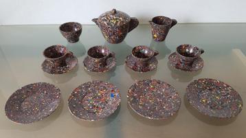 Kleurrijk Bakeliet Poppenhuis Theeservies - TP British Made. beschikbaar voor biedingen