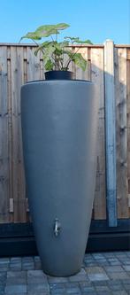 Kunststof regenton + plantenbak (licht grijze betonlook), Tuin en Terras, Regentonnen, 150 liter of meer, Ophalen, Gebruikt, Kunststof