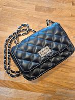 Zwart leren schoudertasje - Italiaans design, Sieraden, Tassen en Uiterlijk, Tassen | Damestassen, Ophalen of Verzenden