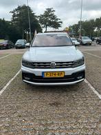 Volkswagen Tiguan 2.0 TDI  190PK 4MOTION DSG 2019 Wit, Auto's, Automaat, 4 cilinders, 193 €/maand, 1655 kg