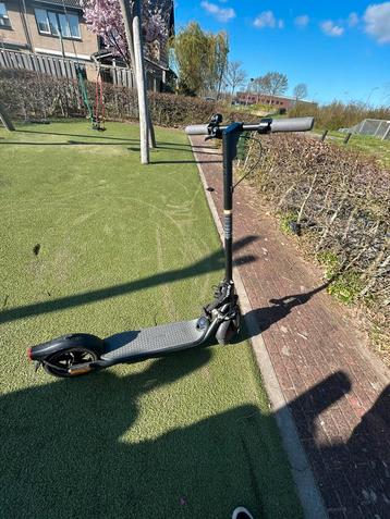 Elektrische step🛴 beschikbaar voor biedingen