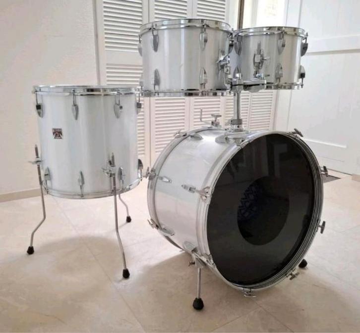 Tama Japan swingstar shell set drumstel Shellset, Muziek en Instrumenten, Instrumenten | Onderdelen, Gebruikt, Drums of Percussie