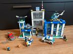 Lego City politiebureau met voertuigen 60047, Kinderen en Baby's, Speelgoed | Duplo en Lego, Ophalen of Verzenden, Zo goed als nieuw