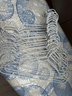 Witte metalen kledinghangers - set, Ophalen of Verzenden, Zo goed als nieuw, Metaal, Kinderen en Volwassenen